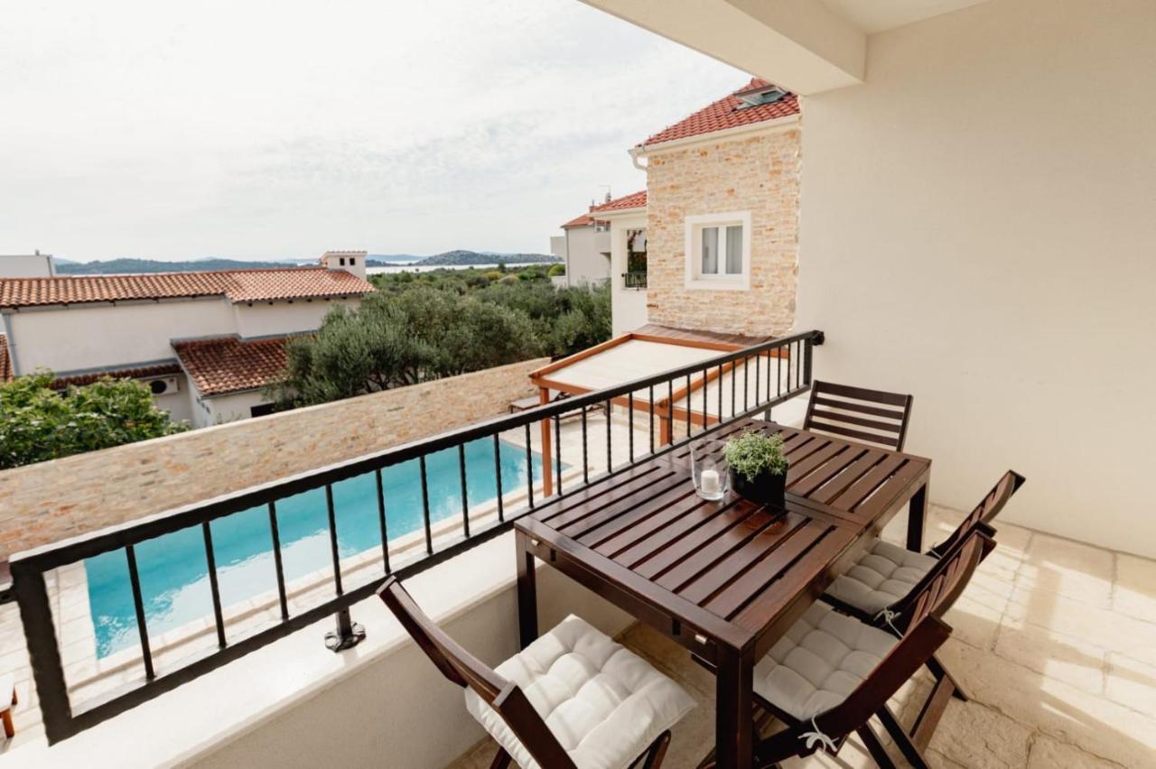 Olive Tree Apartments Vodice Ngoại thất bức ảnh