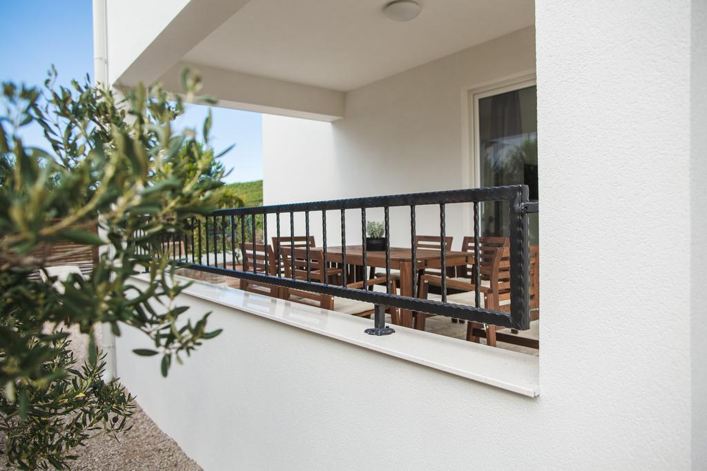 Olive Tree Apartments Vodice Ngoại thất bức ảnh